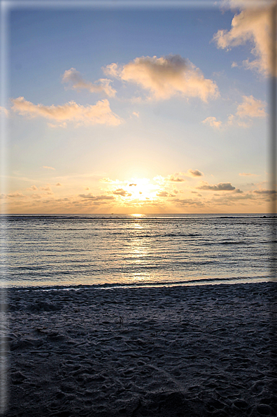 foto Alba e tramonto alle isole Maldive